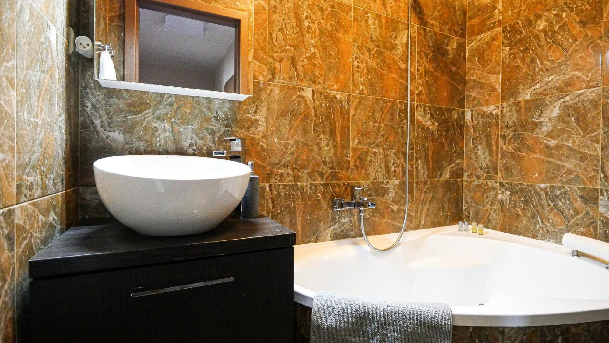 Residence Moravia Apartments Karlovy Vary Esterno foto
